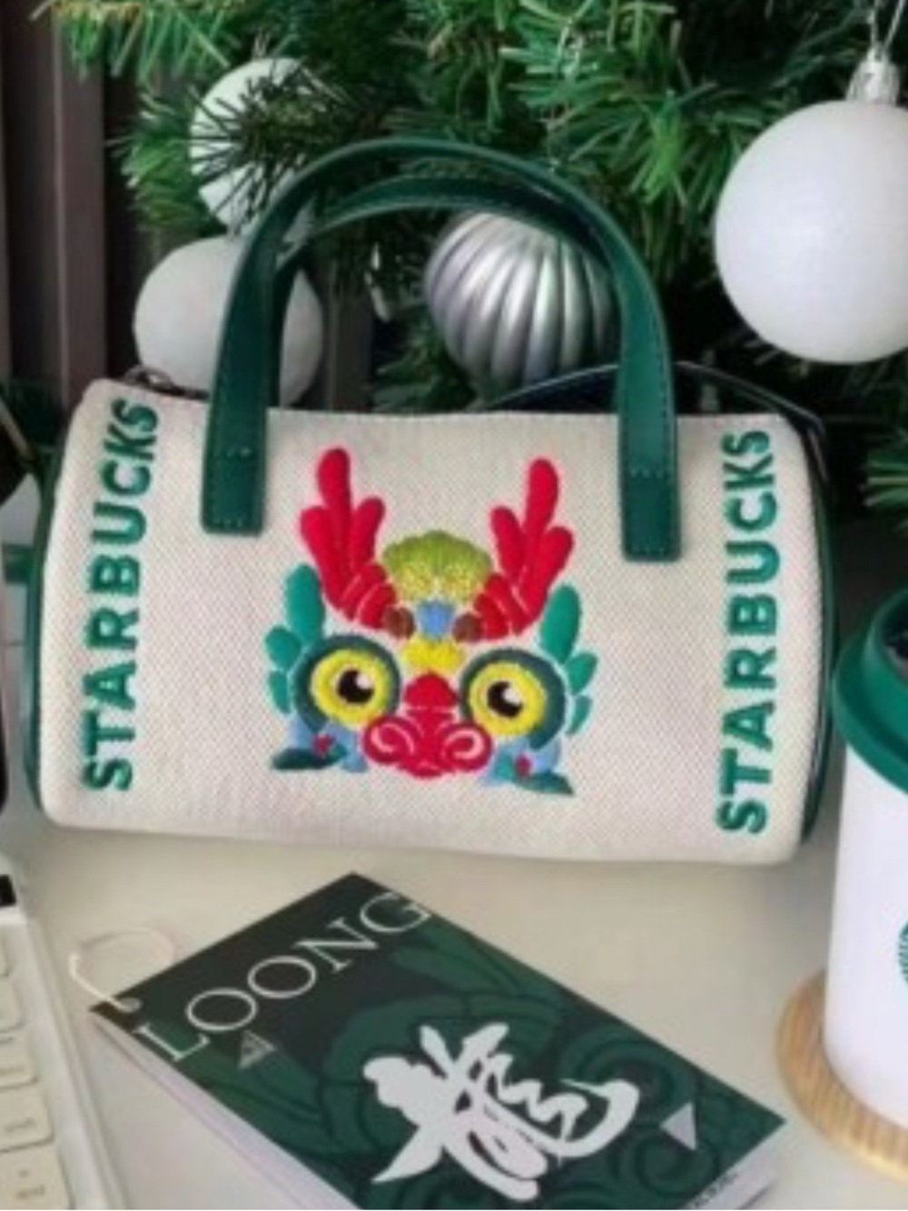 2024 China Starbucks
Dragon Year embroidered
crossbody bag China exclusive NWT